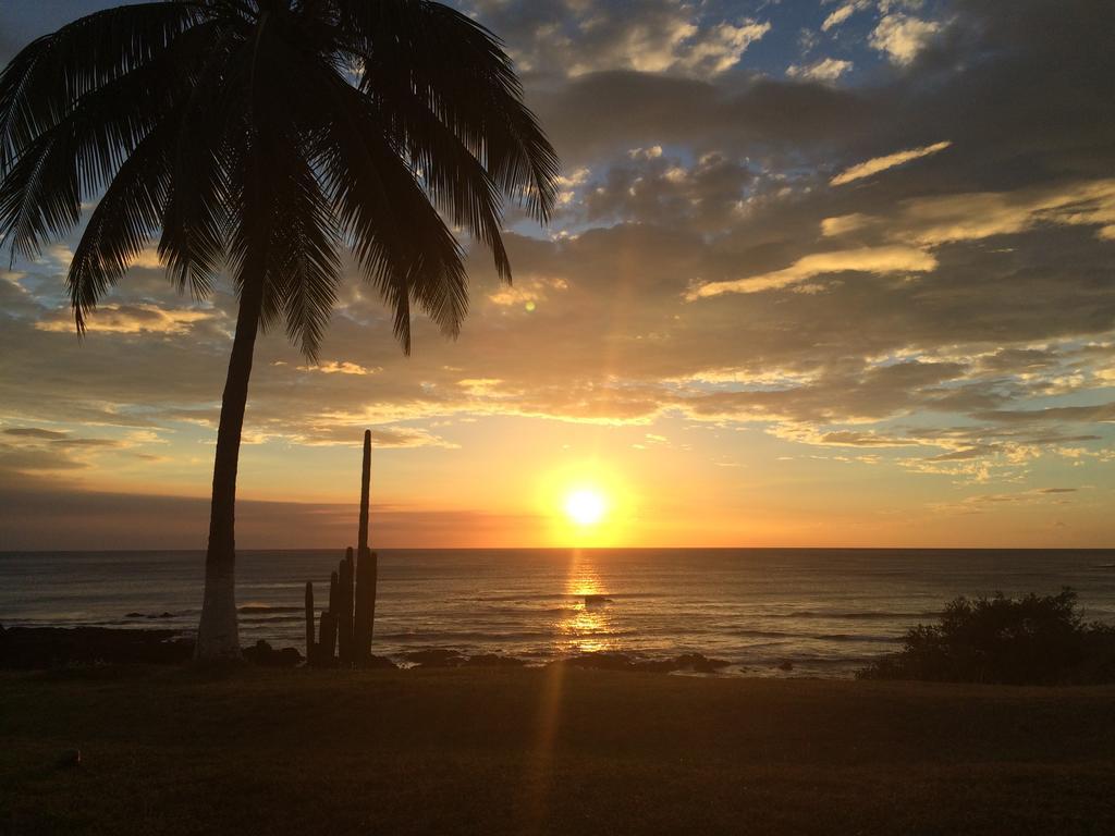 Playa Junquillal Hotel Iguanazul מראה חיצוני תמונה