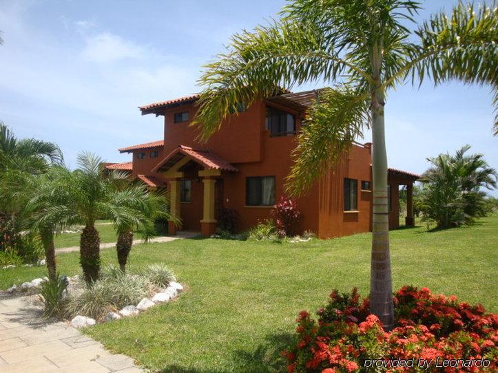Playa Junquillal Hotel Iguanazul מראה חיצוני תמונה
