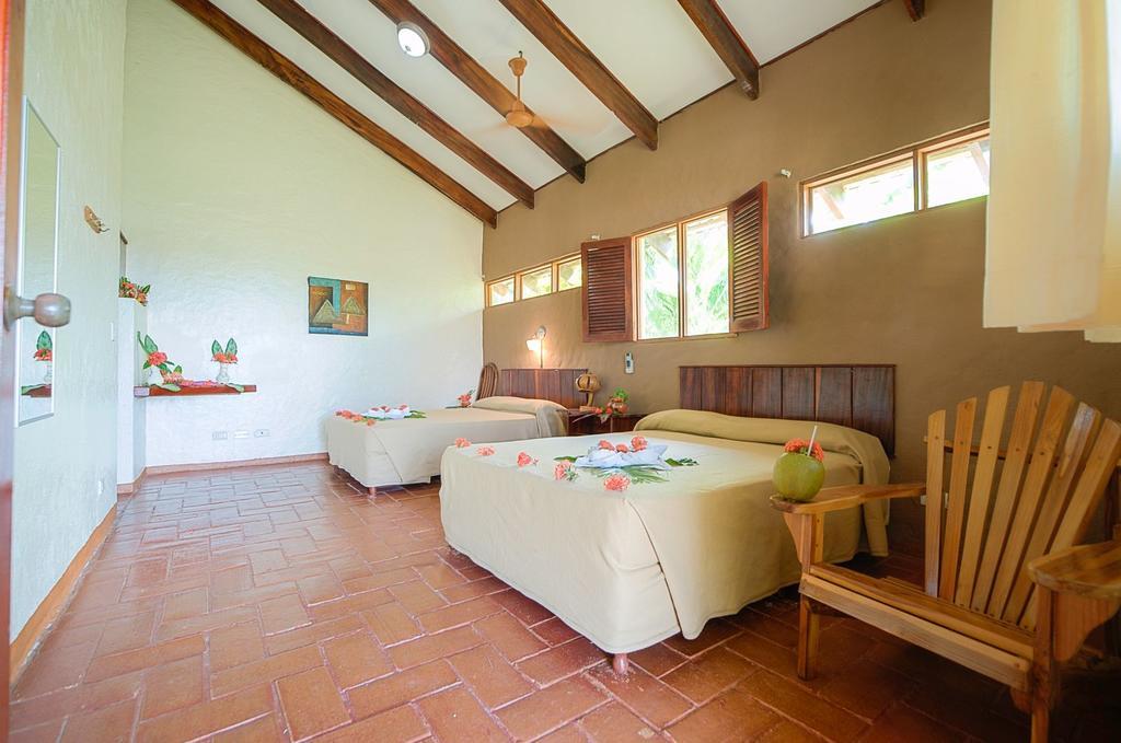 Playa Junquillal Hotel Iguanazul מראה חיצוני תמונה